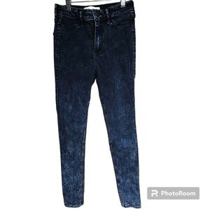 Hollister Dark  Blue Acid Wash High Rise Jeggings. Size- 1R/25